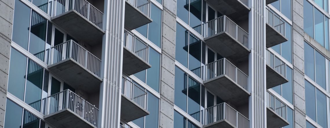 Leasehold flats and service charges in a UK apartment development