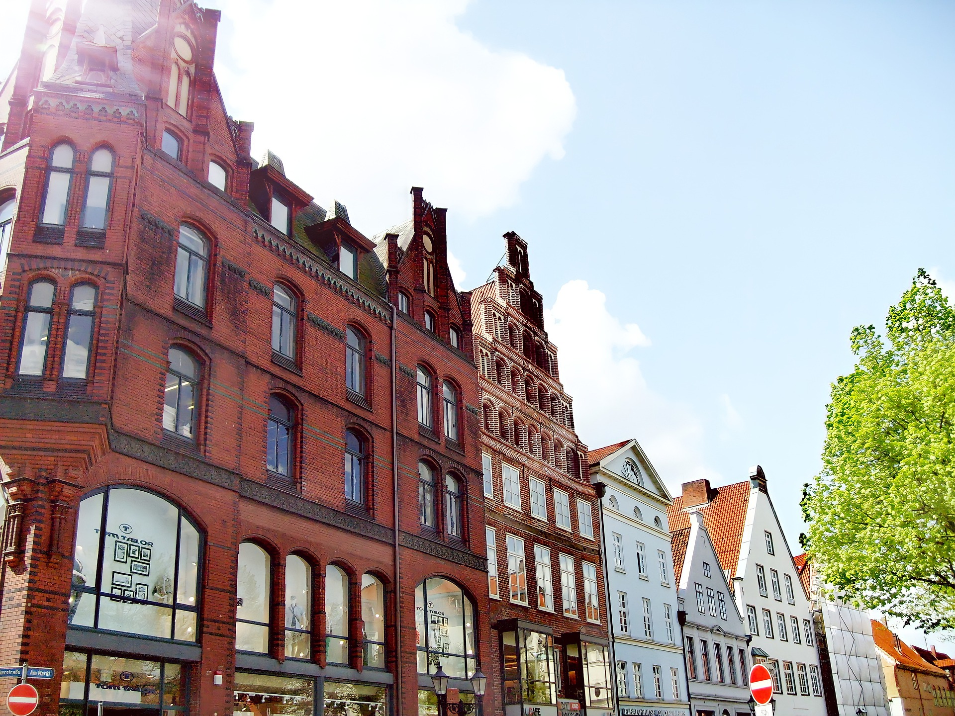 buying overseas property - luneberg